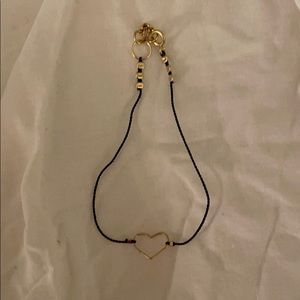 NWOT Gold Heart string Bracelet